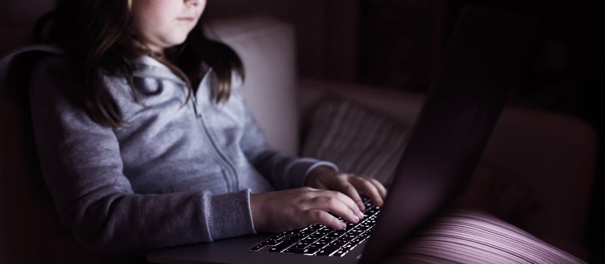 ΕΕ: Νέα μέτρα για την προστασία των ανηλίκων στο διαδίκτυο
